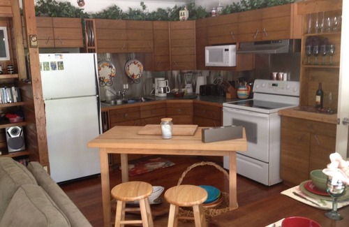 Sturgeon Bay Cottage | Cozy Cottage Now Booking all Dates! Winter included!