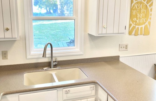 Black Wolf House | Cozy cottage on a sandy bay on the west shore of Lake Winnebago.