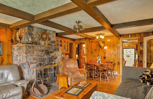 Caroga Lake House | Cozy Cottage on Caroga Lake w/ Waterfront Fire Pit