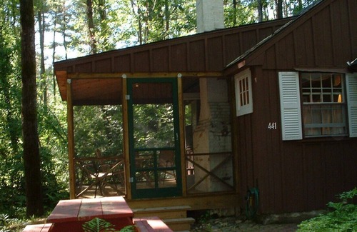 Holderness Cottage | Cozy Cottage on Quiet White Oak Pond