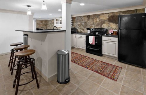 Maggie Valley Cottage | Cozy Cottage On The Creek
