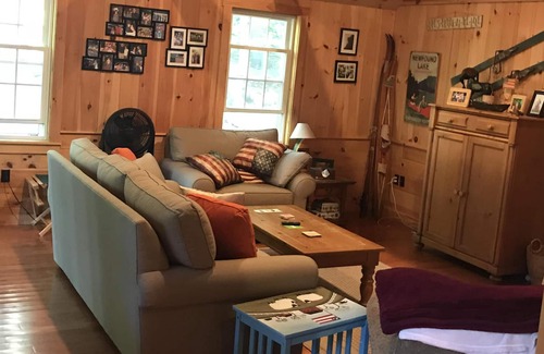 Bridgewater House | Cozy Cottage on Whittemore Point, Newfound Lake, NH