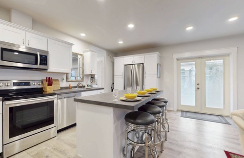 Anacortes Cottage | Cozy cottage, outdoor space & convenient location