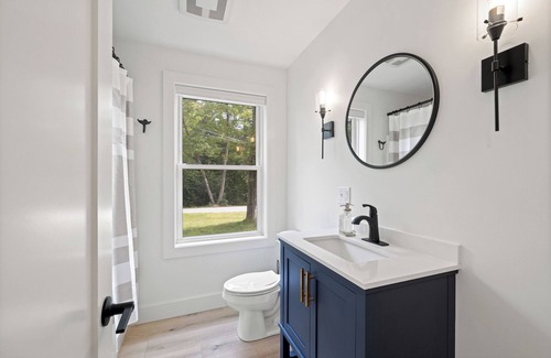 Arundel House | Cozy cottage perfect for relaxation near southern Maine beaches & Portland