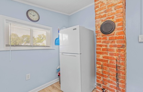 East Florence Cottage | Cozy Cottage: Under 10 minutes to Pickwick Lake, downtown, & conference center!