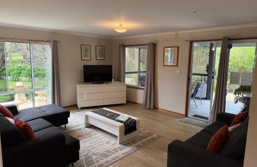Victor Harbor Apartment | Cozy Cottage Victor Harbor