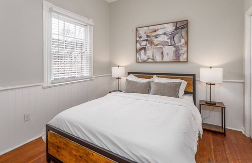 Beach Institute Cottage | Cozy Cottage w/Courtyard & Close to Forsyth