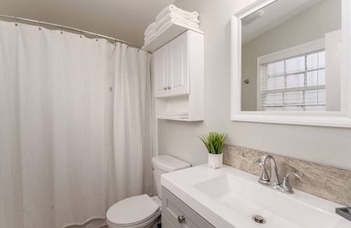 Beach Institute Cottage | Cozy Cottage w/Courtyard & Close to Forsyth