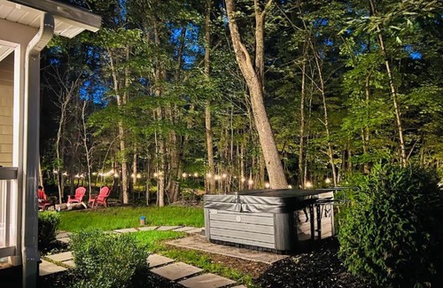 Mongaup Valley House | Cozy Cottage with Hot Tub! Family Friendly