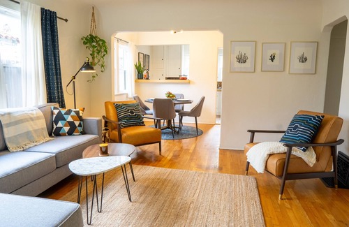 Golden Hill Cottage | Cozy Cottage with Private Backyard - 1 mi away from Downtown/Gaslamp/Balboa Park