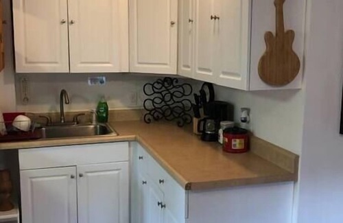 Mongaup Valley House | Cozy Cottage - Woodstock Scavenger Hunt w/ prize