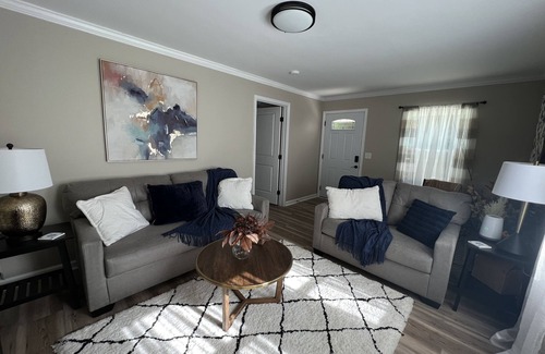Rippon Cottage | Cozy Cottage/Writers Retreat . Nestled in the woods . Private