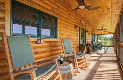 Ludowici Cabin | Cozy Country Cabin in Coastal GeorgianThe Perfect Staycation
