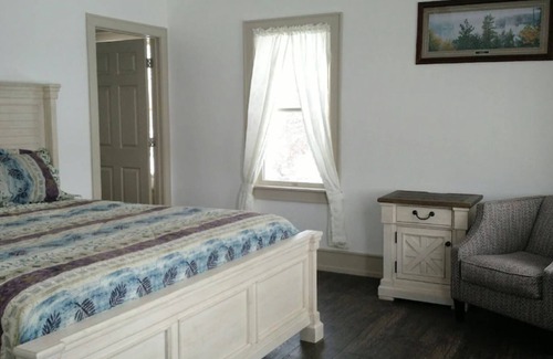 Montello Other | Cozy Country Farm House - 4,000 sq ft