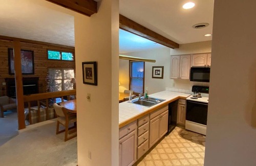 East Stroudsburg House | Cozy Country Getaway