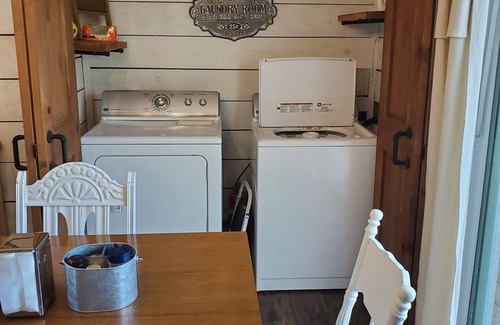 Quitman House | Cozy Country Getaway w/Pond, Fishing & Deck