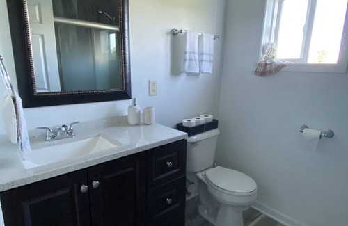 Bangor House | Cozy country house 15minutes from the beach