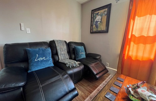 Weston House | Cozy country lodging and a hot tub