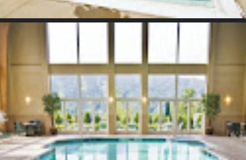 Brainard Condo | Cozy couple resort style condo overlooks the beautiful Massachusetts mountains.n