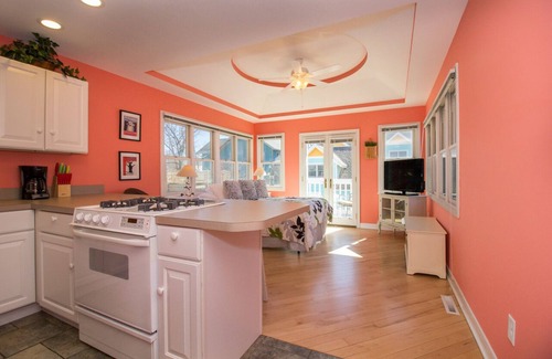 Michigan City House | Cozy Couples Retreat in Beachwalk Resort w/Hot Tub