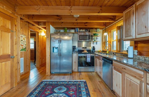 Vein Mountain Cabin | Cozy Cove Cabin | Pet Friendly & Creek Access