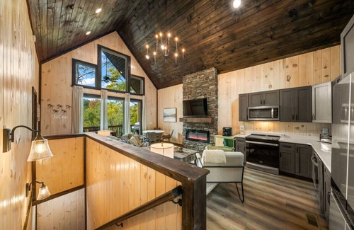 Sevierville Cabin | Cozy Cove Retreat w/Lake View, Hot Tub, FirePit!