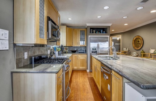 Galveston House | Cozy Cove