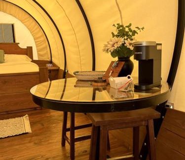 Lillington House | Cozy Covered Wagon for Four on Cape Fear River, Lillington, for Glamping in North Carolina