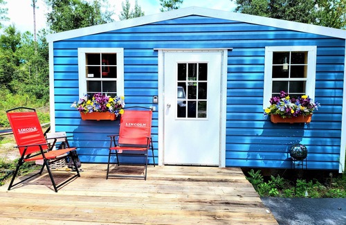 Live Oak Cottage | Cozy Cowboy Cottage Glamping in Live Oak, Fl