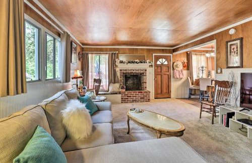 Crestline House | Cozy Crestline Cabin, Close to Lakes, Parks!
