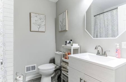 Collier Heights House | Cozy Cumberland ATL Home w/Hot Tub