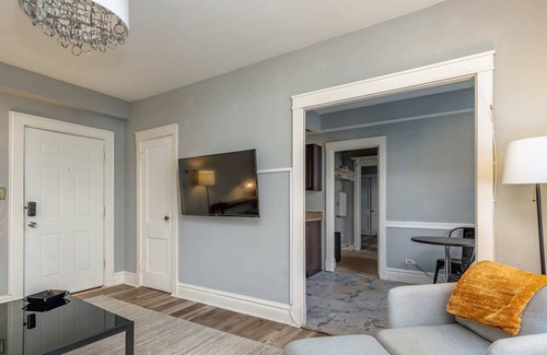 Central West End Apartment | Cozy CWE Apts near BJC by Zencity