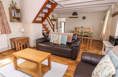 Llandysul Cottage | Cozy Cwtch Cottage