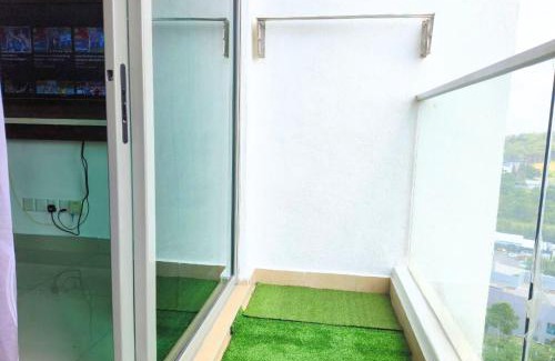 Cyberjaya Apartment | Cozy Cybersquare Ensuite with Pool View #CS1