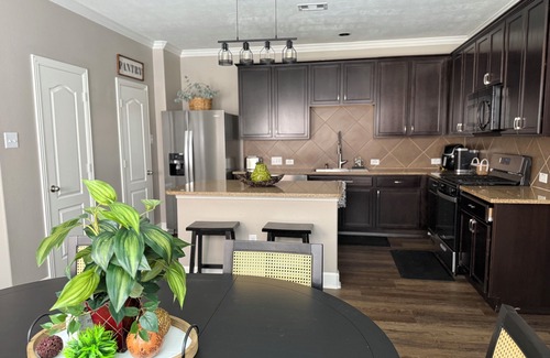 Cypress House | Cozy Cypress Stay Towne Lake