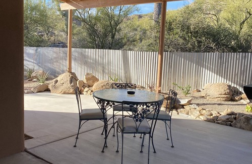 Tucson House | Cozy Desert Retreat