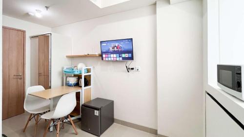 Makassar Apartment | Cozy Designed Studio (No Kitchen) Bandaraya - Tallasa City Makassar Apartment By Travelio