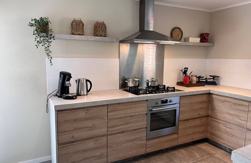 Bruinisse House | Cozy detached holiday home with large enclosed garden
