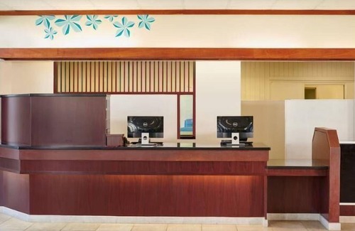 Kahului Apartment | Cozy Double-Bed Room w/ WiFi, Large TV, & Mini-Refrigerator