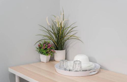 Berala House | Cozy Double Room - Mins to Station & Olympic Park - Shared Bathroom
