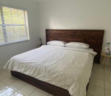 Sailboat Bend Apartment | Cozy Downtown Apartments on Water