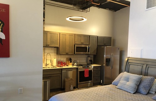 Old City Apartment | Cozy Downtown Knoxville Studio Near UT/Downtown