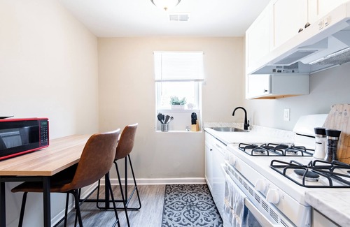 Shelby Park Apartment | Cozy dream 2 Bed corporate apartment 2min Downtown in Central Louisville