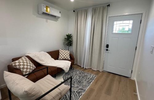 South Montebello Apartment | Cozy & Dreamy Getaway Home !