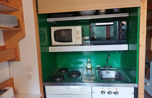 Arc-1800 Apartment | Cozy duplex for 4, ski-in/ski-out, near cable car, shops, Arc 1800