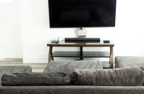 Piedmont House | Cozy Duplex near Lake Merritt