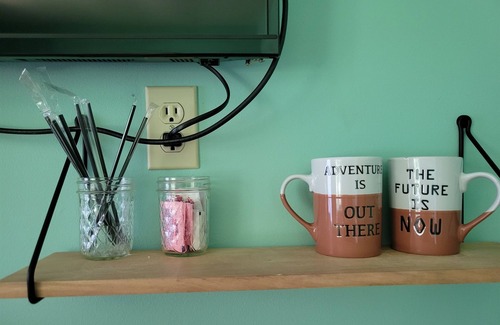 Orange Prairie Cottage | Cozy Easy Going Getaway Prairie Stables 1