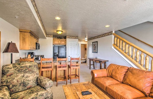 Eden Condo | Cozy Eden Condo Retreat < 6 Mi to Ski Resort!