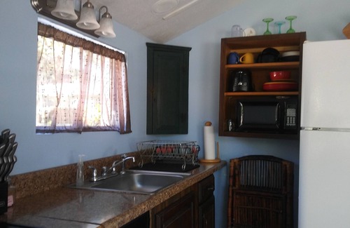 Titusville Cottage | Cozy Efficiency Cottage in Titusville. Close to the Indian River.
