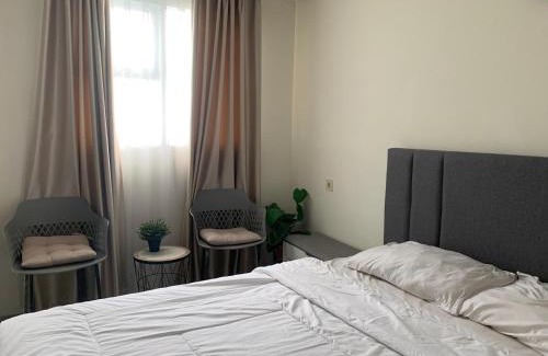 Pondok Aren Apartment | Cozy Emerald Bintaro Icon Short Staycation by alonelyroom